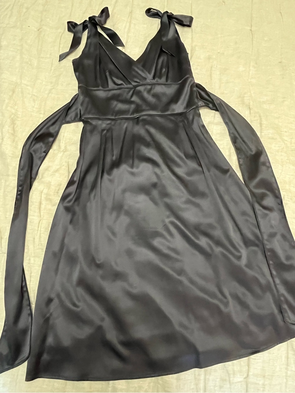 Silk Dress with Tie-Shoulders - Gorgeous